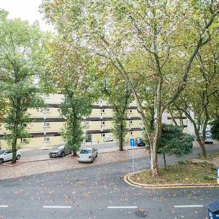 Carcavelos By The Beach Apartment *